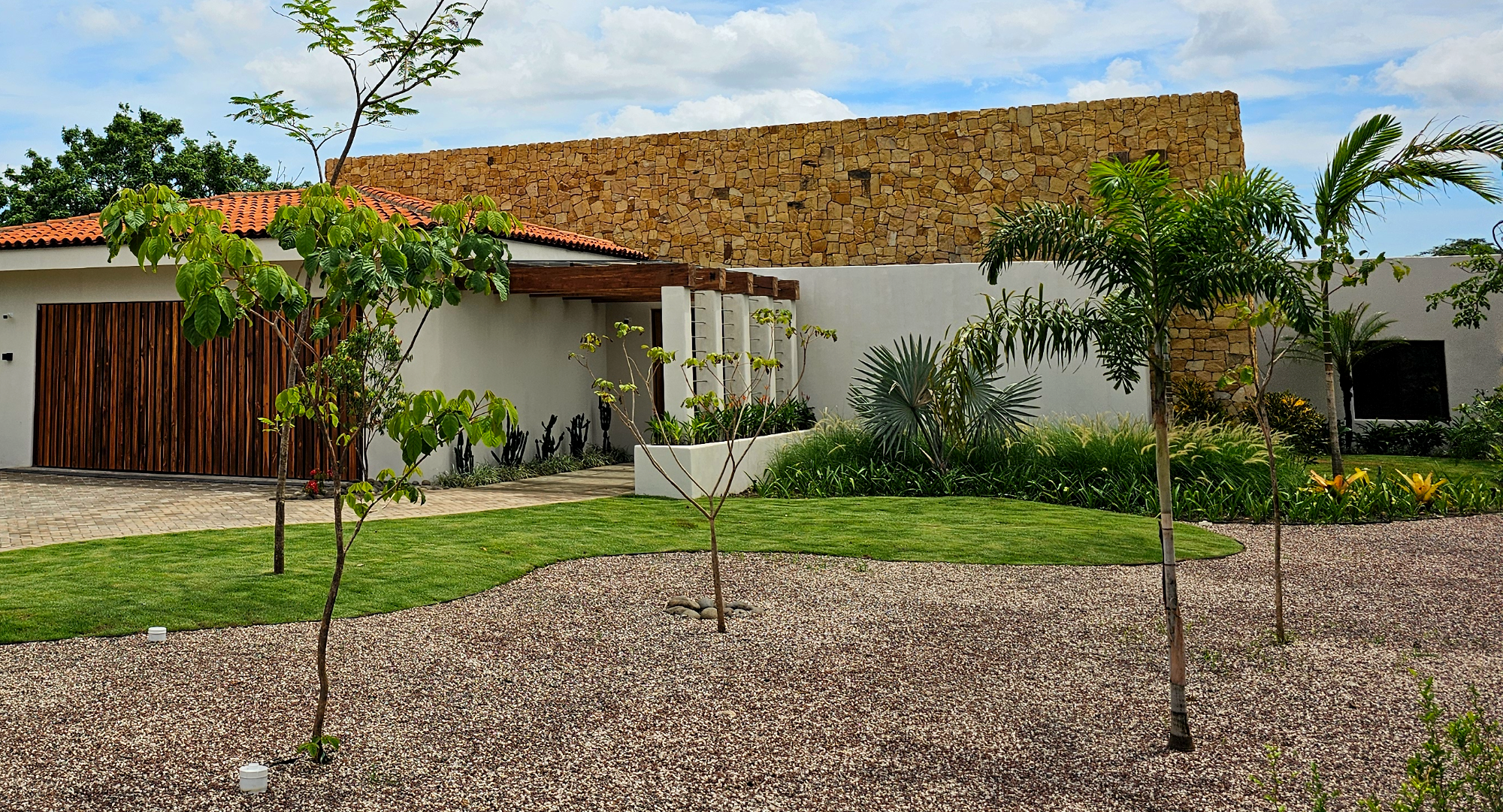 Tropical residential architecture in Costa Rica — Balanz Studio